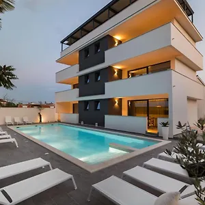https://mirabilis-residence.hotelinzadar.com